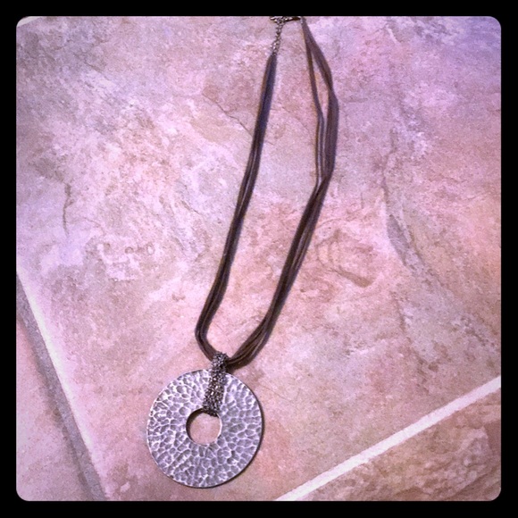 Necklace - Picture 1 of 2